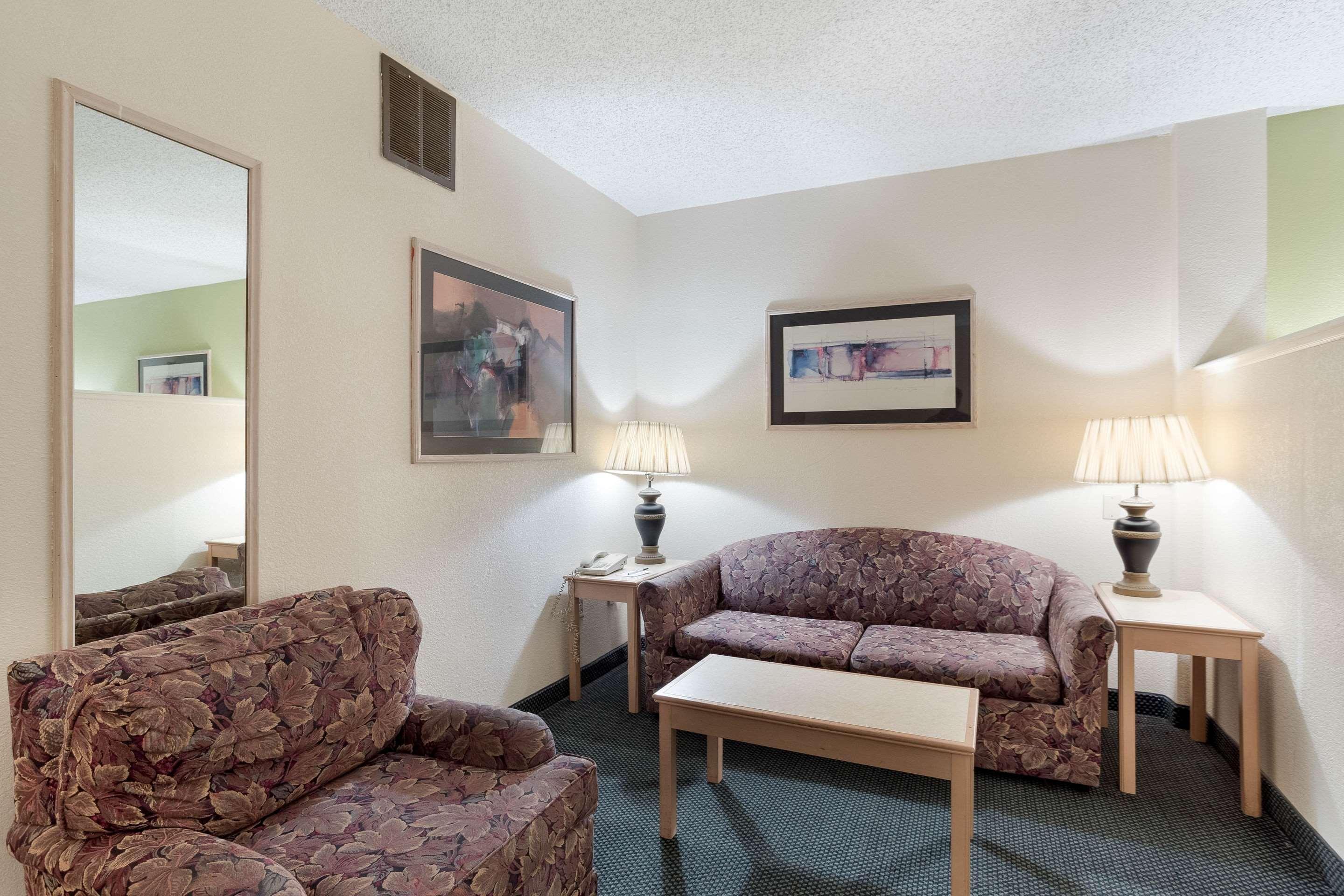 Paragould Quality Inn & Suites מראה חיצוני תמונה